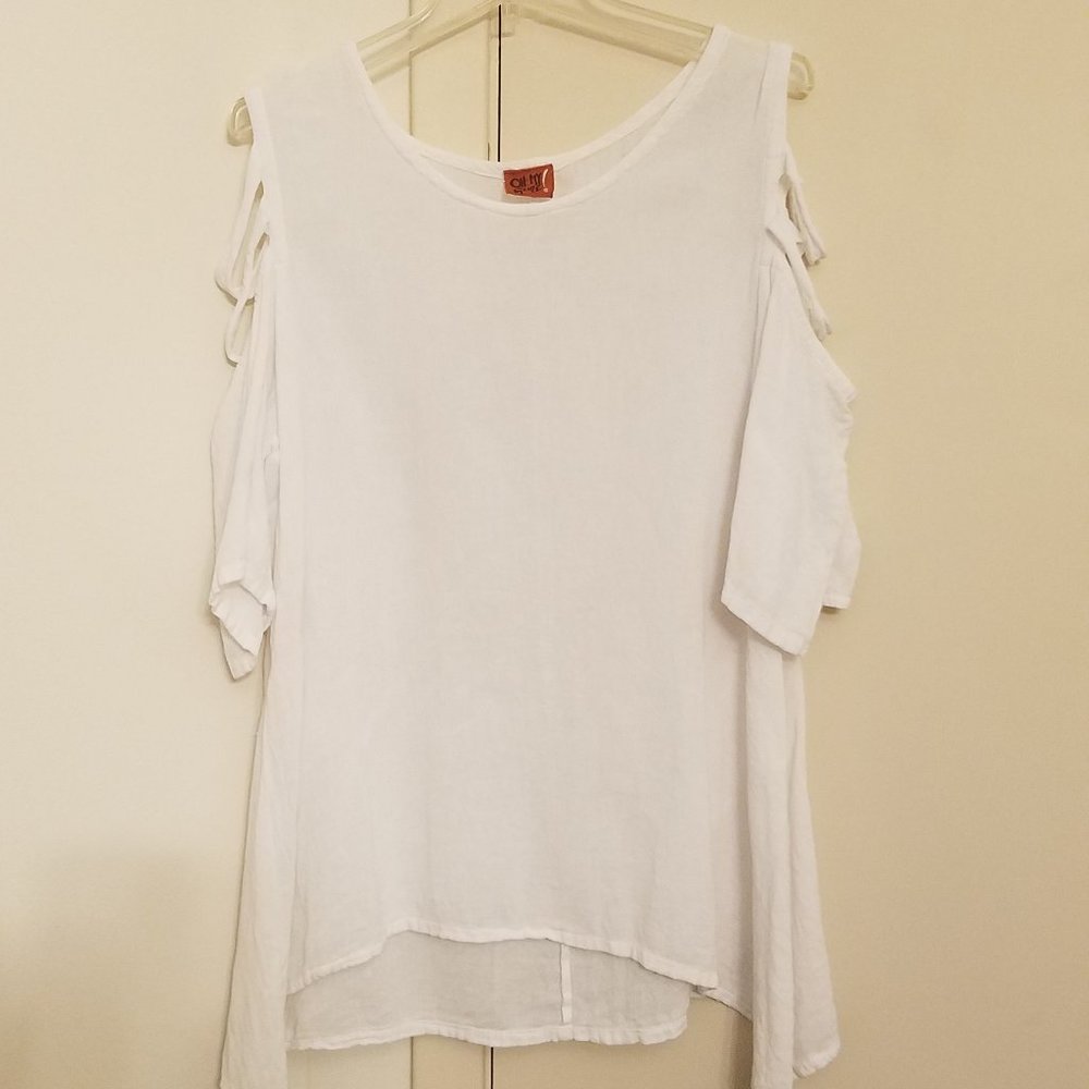 Oh My Gauze white cold shoulder top
